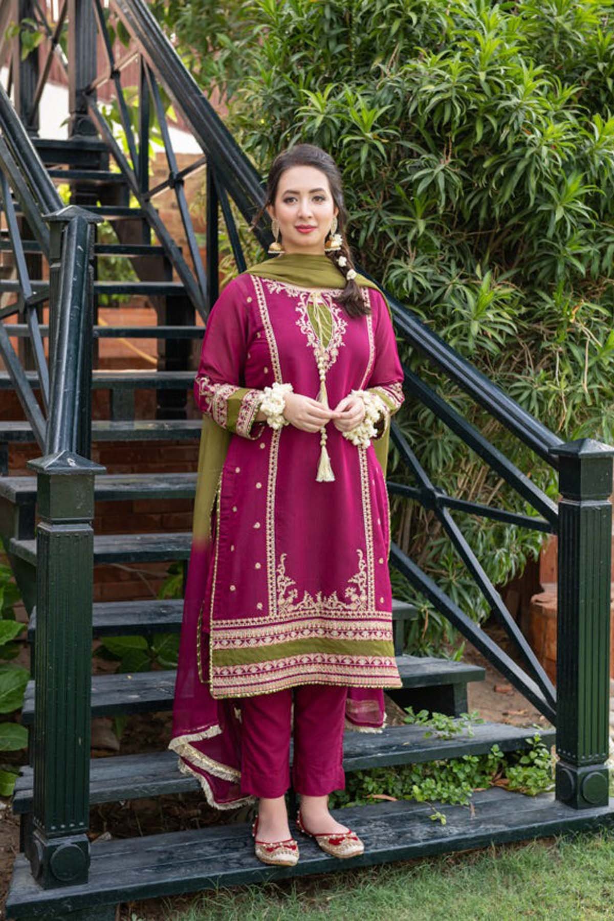 Cross Stitch women new dress design eid empires collection Pakistan fashion summer