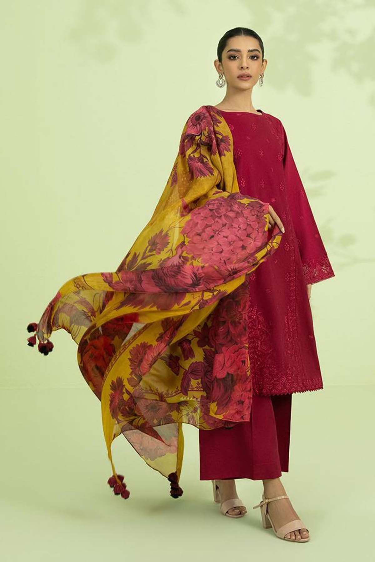 lime light women new dress design winters empires collection Pakistan girls fashion 2024