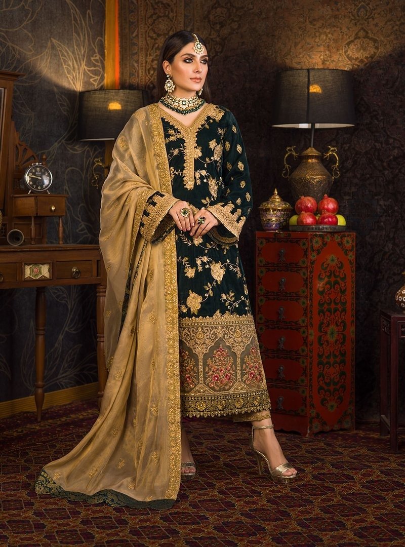 Zainab Chottani Valvet- K340 - empirescollection.pk