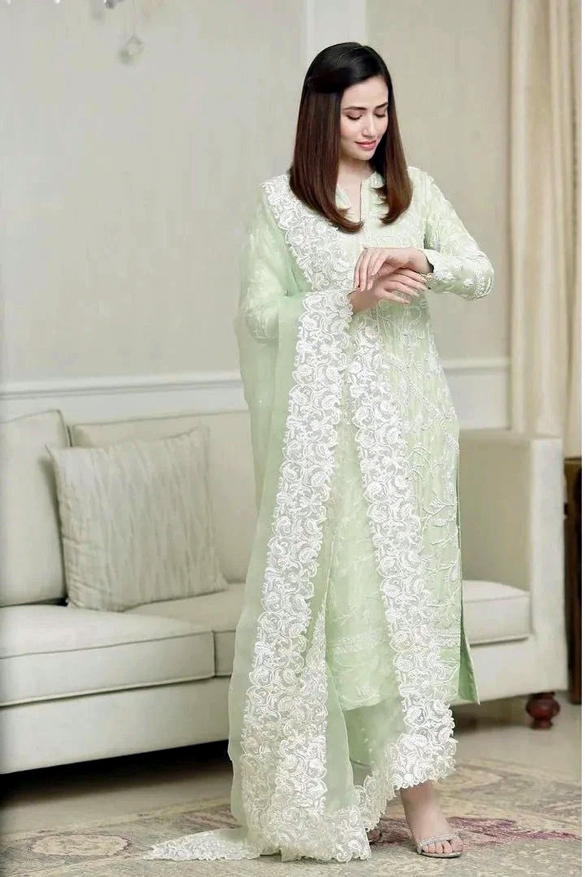 Bareeze women new dress design empires collection pakistan top brand clothing fashion 2024