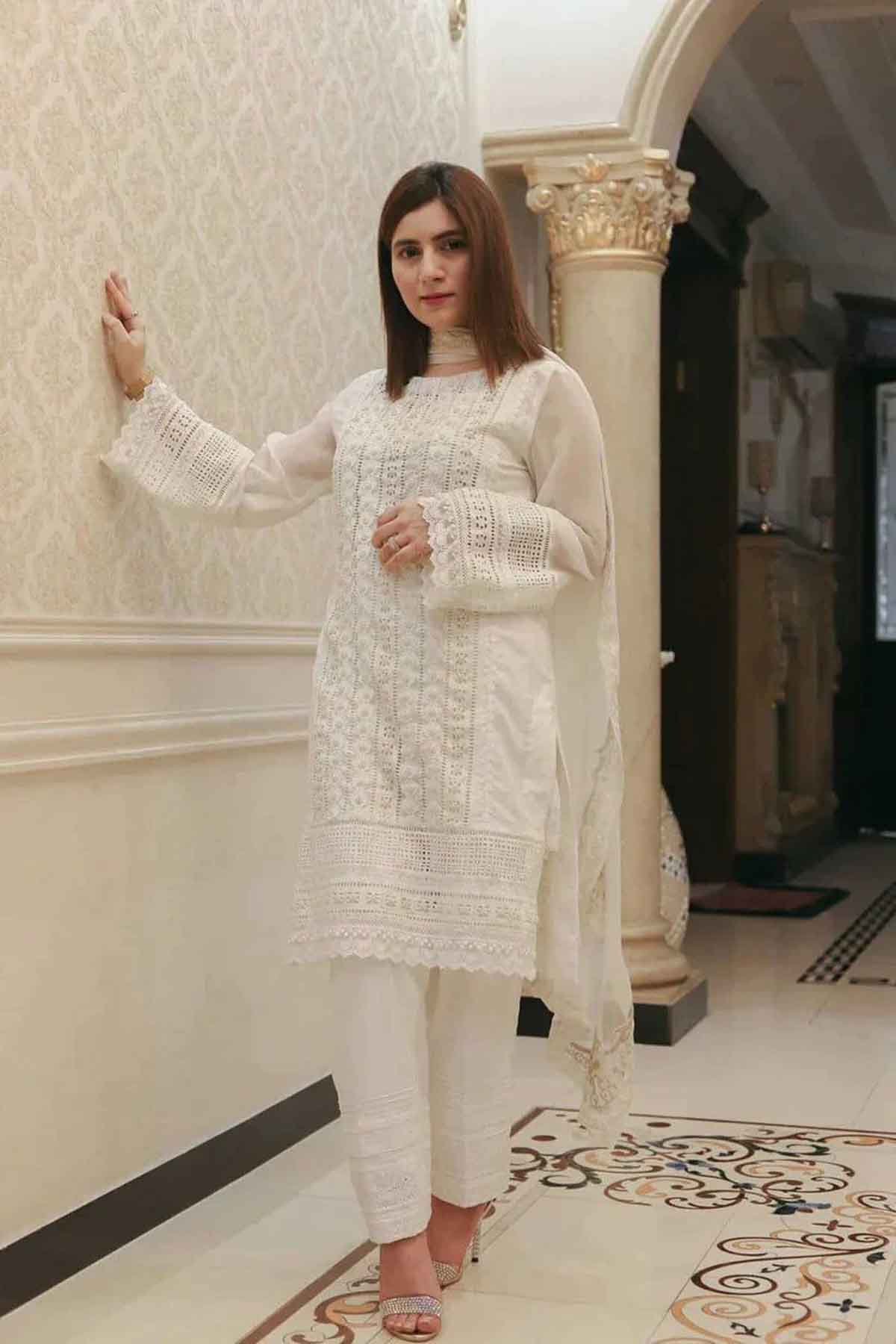 Libaas original brand women White new dress design empires collection Pakistan clothing fashion 2025 trend